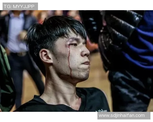 南京足球队的成长之路：从默默无闻到璀璨辉煌的奋斗历程