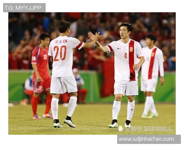 天津足球明星遭遇淘汰赛失利引发球迷热议与反思