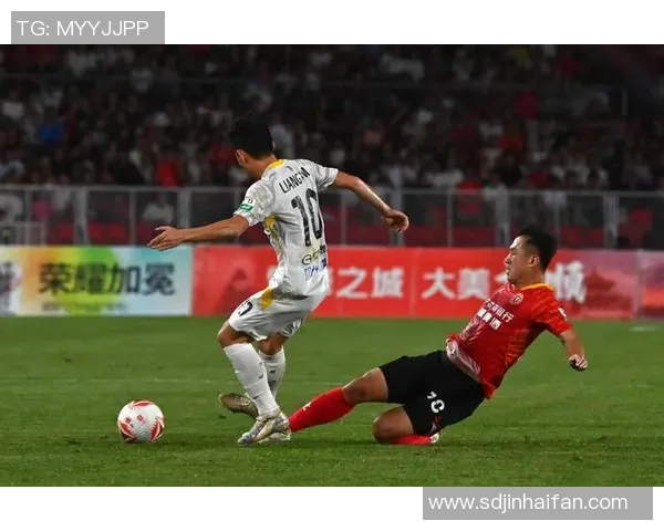 广州足球队在世锦赛中的速度优势分析与表现评估 广州足球队在世锦赛中的速度优势分析与表现评估